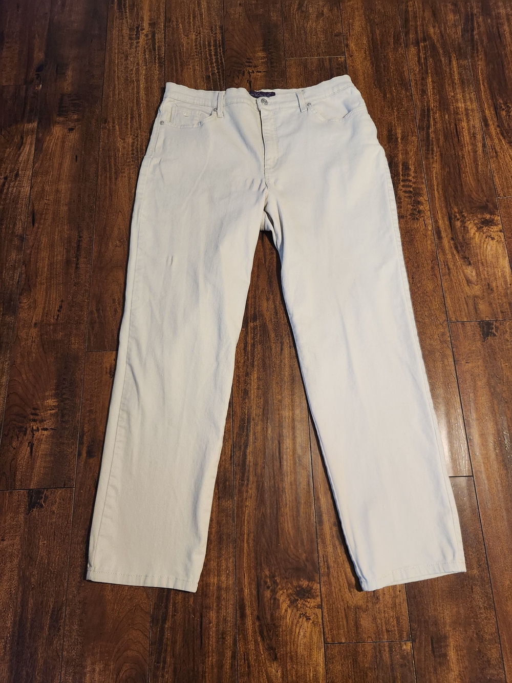 Gloria Vanderbilt Women's Straight Jeans in Light Beige Women's 16